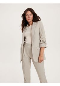 Reserved - Marynarka z podwijanymi rękawami - jasnoszary. Kolor: szary #1