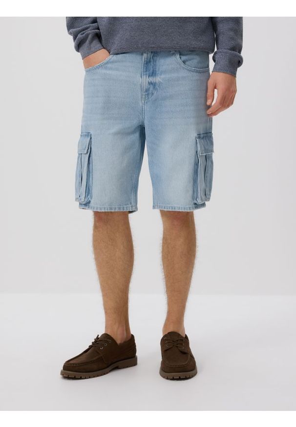 Reserved - Jeansowe szorty cargo - niebieski. Kolor: niebieski. Materiał: jeans