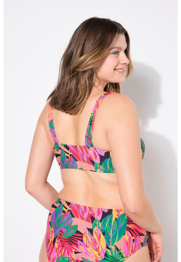 ULLA POPKEN - Damski Top od bikini miękkie miseczki nadruk dżungli falbana. Kolekcja: plus size. Kolor: zielony. Materiał: poliester, elastan, poliamid, materiał. Wzór: nadruk