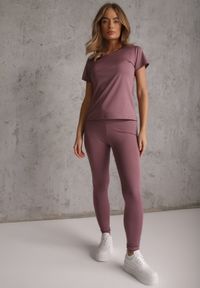 Renee - Fioletowe Legginsy Basic z Modelującą Wstawką w Pasie Liacan. Okazja: na co dzień. Kolor: fioletowy. Długość: krótkie. Styl: casual #7
