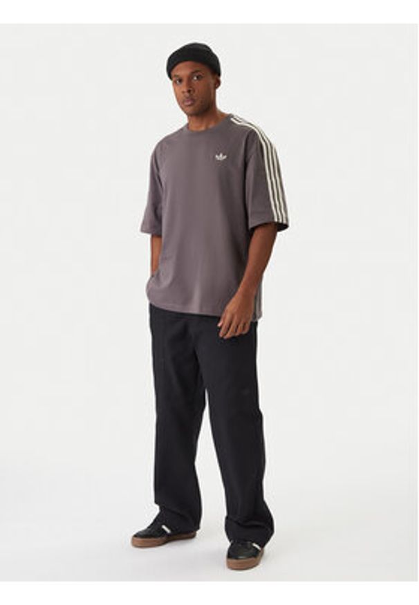 Adidas - adidas T-Shirt adicolor 3-Stripes KE1591 Szary Oversize. Kolor: szary. Materiał: bawełna