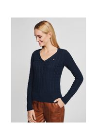 Ochnik - Granatowy sweter dekolt V damski. Kolor: niebieski. Materiał: bawełna. Długość: długie. Wzór: ze splotem. Sezon: zima #1