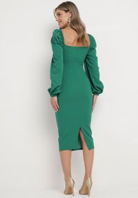 Born2be - Zielona Sukienka Midi z Kopertową Górą i Bufiastymi Rękawami Ozdobiona Marszczeniami Azurma. Okazja: na co dzień. Kolor: zielony. Wzór: aplikacja. Typ sukienki: kopertowe. Styl: casual. Długość: midi #2