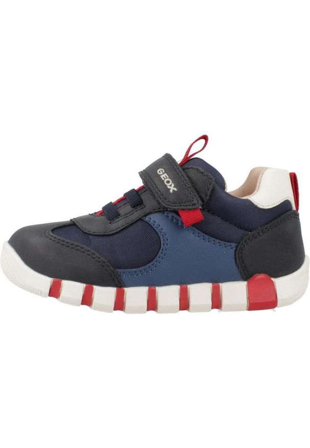 Geox - Buty GEOX B IUPIDOO Niebieski. Kolor: niebieski. Materiał: skóra, syntetyk. Sport: turystyka piesza