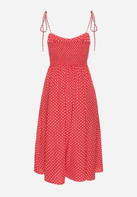 Born2be - Czerwona Sukienka Midi w Kropki na Ramiączkach Ionttis. Kolor: czerwony. Materiał: tkanina. Długość rękawa: na ramiączkach. Wzór: kropki. Długość: midi #4