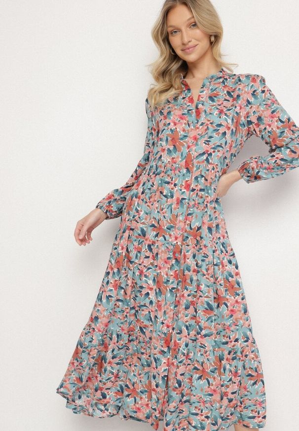 Born2be - Różowo-Niebieska Sukienka z Górą Zapinaną na Guziki w Kwiaty Barbeira. Kolor: różowy. Wzór: kwiaty. Długość: maxi