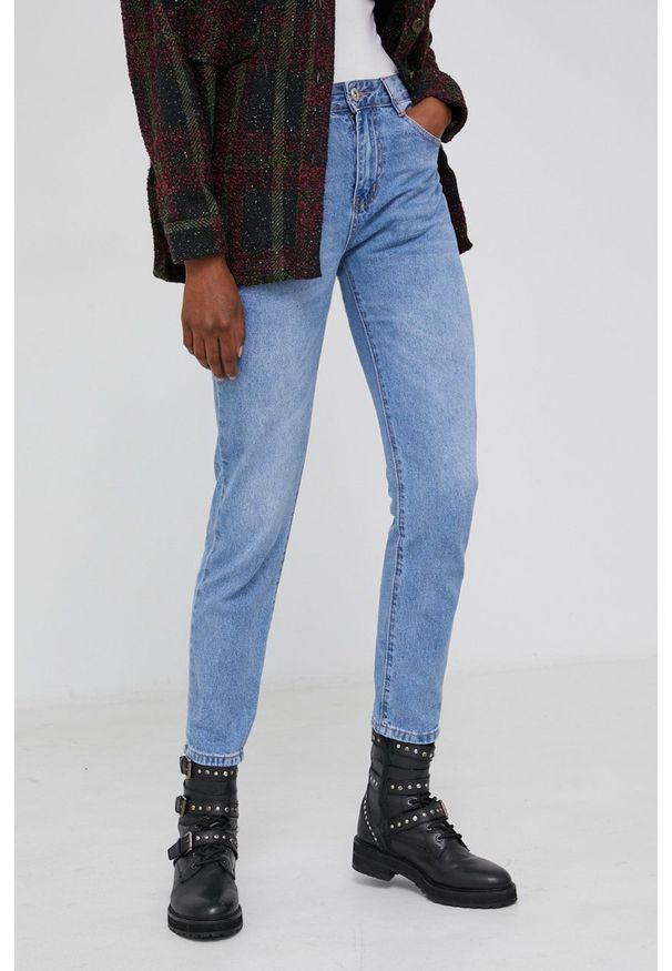 Answear Lab Jeansy bawełniane damskie high waist. Stan: podwyższony. Kolor: niebieski. Styl: wakacyjny