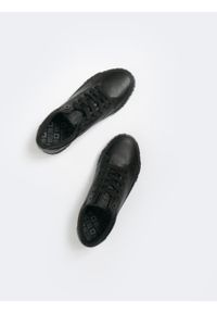 Big-Star - Trampki męskie ze skóry ekologicznej czarne KK174390 906. Okazja: na co dzień. Kolor: czarny. Materiał: skóra ekologiczna. Wzór: kolorowy. Sezon: jesień. Sport: turystyka piesza #3