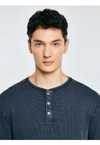 Big-Star - Bluzka męska z długim rękawem granatowa Merrts 403. Okazja: na co dzień. Kolor: niebieski. Materiał: materiał, dzianina, jeans. Długość rękawa: długi rękaw. Długość: długie. Styl: klasyczny, casual, sportowy #6