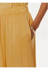 ViCOLO Spodnie materiałowe TB0034 Żółty Relaxed Fit. Kolor: żółty. Materiał: wiskoza
