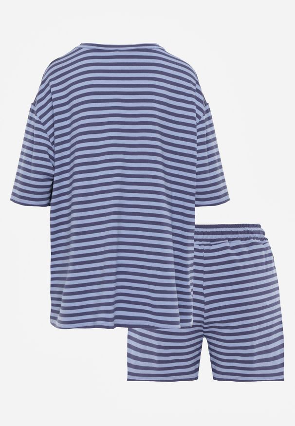 Renee - Niebieski Wiskozowy Komplet Oversize na Lato T-shirt i Krótkie Spodenki Omiche. Kolor: niebieski. Materiał: wiskoza. Wzór: aplikacja