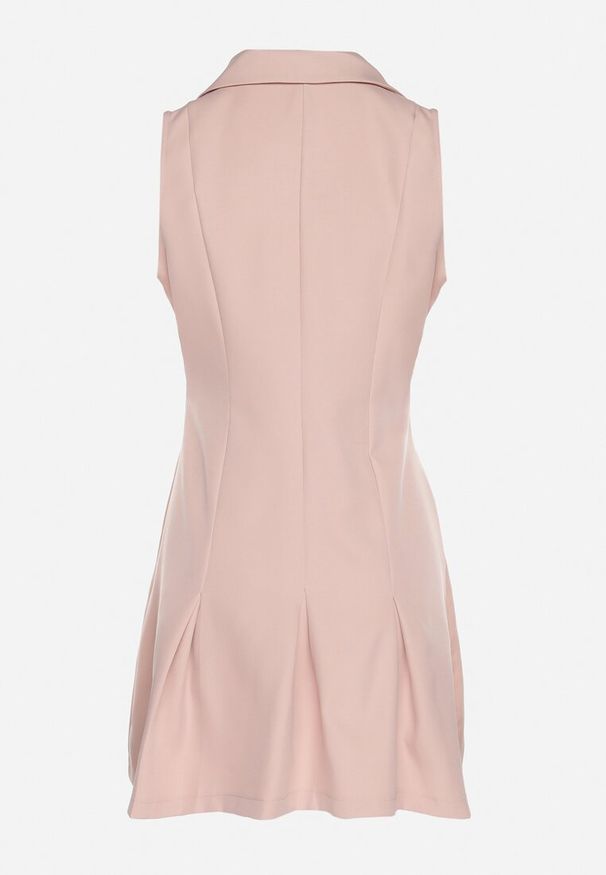 Born2be - Różowa Koszulowa Sukienka z Ozdobnymi Guzikami Redellee. Okazja: na co dzień, na spacer. Typ kołnierza: kołnierzyk klasyczny. Kolor: różowy. Typ sukienki: koszulowe. Styl: klasyczny, casual