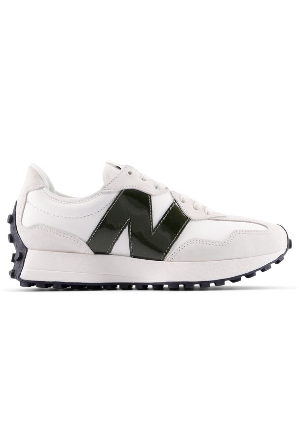 Buty damskie New Balance WS327JWA – białe. Okazja: na co dzień. Kolor: biały. Materiał: skóra, dresówka, materiał, syntetyk, guma. Szerokość cholewki: normalna. Sezon: wiosna. Obcas: na płaskiej podeszwie