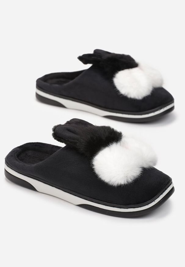 Born2be - Czarne Kapcie Chlorythia. Okazja: na co dzień. Zapięcie: bez zapięcia. Kolor: czarny. Materiał: materiał, welur. Wzór: aplikacja. Styl: casual
