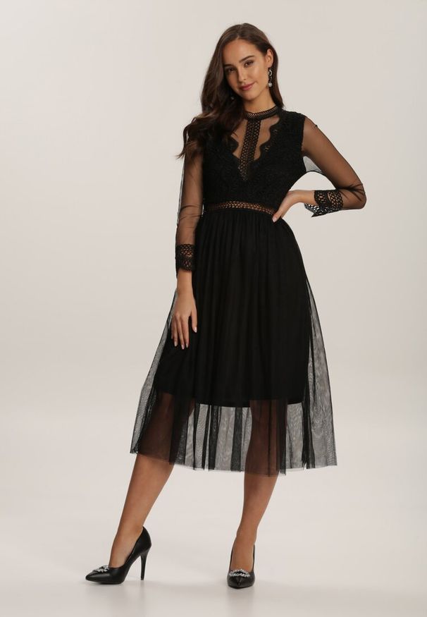 Born2be - Czarna Sukienka Describi. Kolor: czarny. Materiał: tiul, koronka. Długość rękawa: długi rękaw. Wzór: aplikacja, koronka. Styl: elegancki, wizytowy. Długość: midi
