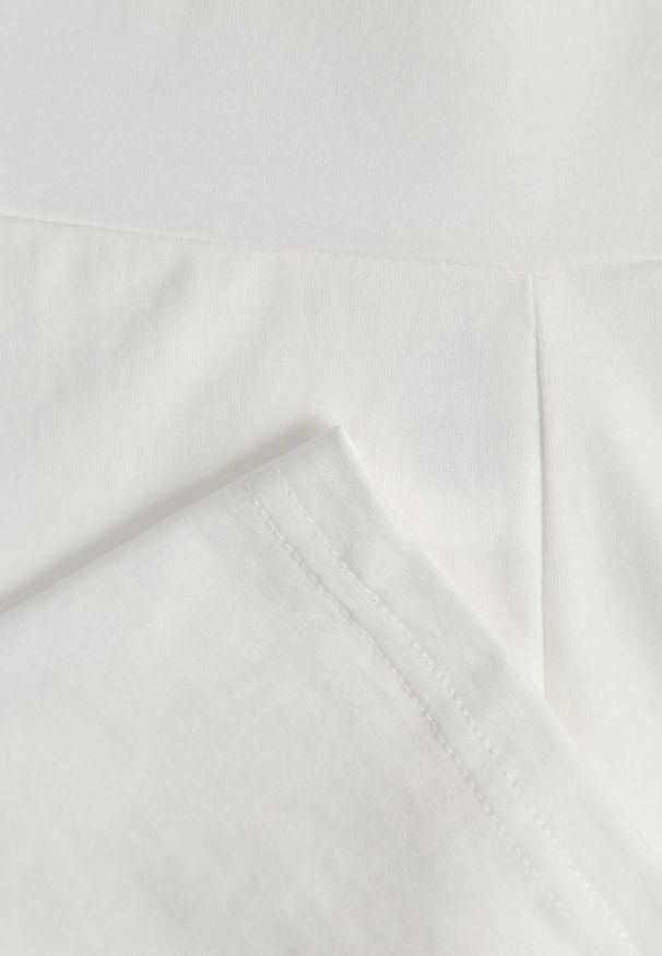 Born2be - Białe Bawełniane Szorty Kolarki w Minimalistycznym Stylu Aurawen. Okazja: do domu, na co dzień. Kolor: biały. Materiał: bawełna. Styl: sportowy, casual
