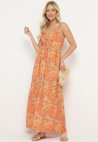 Born2be - Pomarańczowa Wiskozowa Sukienka na Regulowanych Ramiączkach z Gumkami na Plecach Zarlea. Okazja: na spacer. Typ kołnierza: dekolt w serek. Kolor: pomarańczowy. Materiał: wiskoza. Długość rękawa: na ramiączkach. Wzór: kwiaty #7