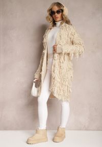 Renee - Jasnobeżowy Niezapinany Kardigan w Ozdobne Frędzle Massawa. Kolor: beżowy. Styl: elegancki #5