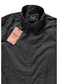 Wrangler - WRANGLER LS 1PKT BUTTON DOWN PHANTOM W5926NC16. Typ kołnierza: button down. Materiał: materiał #4