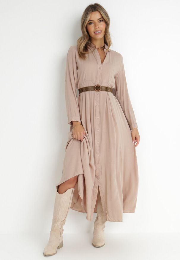 Born2be - Jasnobeżowa Sukienka Controllable. Okazja: na co dzień. Kolor: beżowy. Długość rękawa: długi rękaw. Typ sukienki: rozkloszowane, szmizjerki. Styl: casual, klasyczny. Długość: maxi