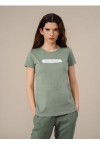 outhorn - T-shirt z nadrukiem damski. Okazja: na co dzień. Materiał: bawełna, jersey. Wzór: nadruk. Styl: casual, klasyczny