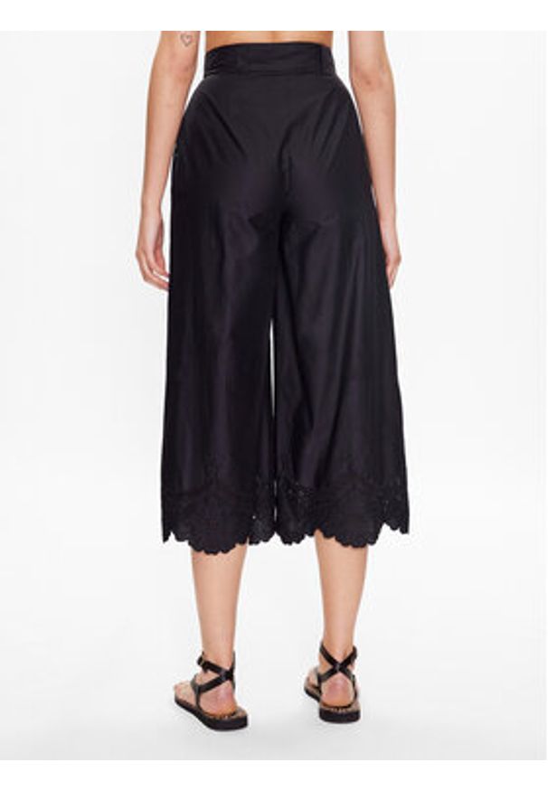TwinSet - TWINSET Kuloty 231TT2305 Czarny Relaxed Fit. Kolor: czarny. Materiał: bawełna