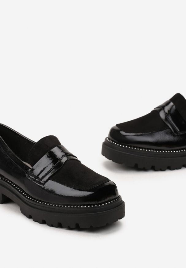 Born2be - Czarne Mokasyny z Kwadratowym Noskiem z Cyrkoniami Wokół Podeszwy Baini. Kolor: czarny. Styl: elegancki