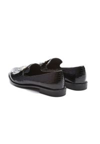Born2be - Czarne Mokasyny z Lakierowanej Ekoskóry Ozdobione Metaliczną Wstawką i Frędzlami Calatres. Kolor: czarny. Materiał: lakier. Wzór: aplikacja #4