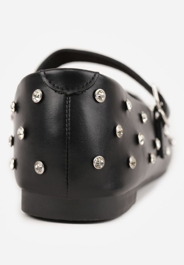 Renee - Czarne Balerinki Vices w Stylu Mary Jane z Ćwiekami i Skórzaną Wkładką Riladora. Okazja: na randkę. Zapięcie: pasek. Kolor: czarny. Materiał: skóra. Wzór: aplikacja. Styl: elegancki