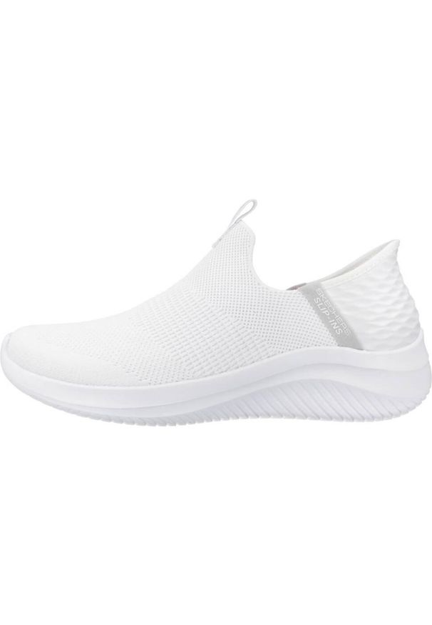 skechers - Buty do chodzenia damskie Skechers Ultra Flex 3.0. Kolor: biały. Materiał: materiał, syntetyk. Sport: turystyka piesza