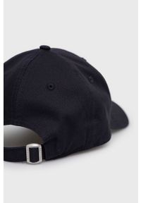 New Era czapka bawełniana kolor granatowy z aplikacją. Kolor: niebieski. Materiał: bawełna. Wzór: aplikacja