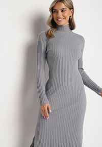 Born2be - Szara Dopasowana Sweterkowa Sukienka z Golfem i Wiskozą Ninnaliria. Okazja: na co dzień. Typ kołnierza: golf. Kolor: szary. Materiał: wiskoza. Długość rękawa: długi rękaw. Styl: casual, elegancki #6