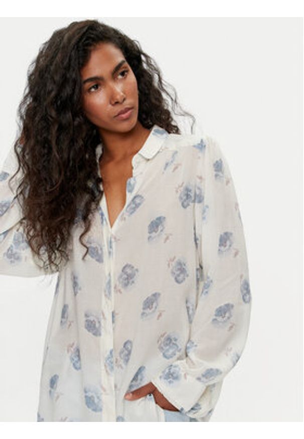 Lee Koszula 112355158 Écru Relaxed Fit. Materiał: bawełna
