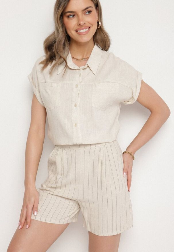 Born2be - Beżowe Wiskozowe Szorty z Lnem o Klasycznym Kroju z Wysokim Stanem Linelle. Okazja: na co dzień, na spacer. Stan: podwyższony. Kolor: beżowy. Materiał: wiskoza, len. Wzór: paski. Styl: klasyczny