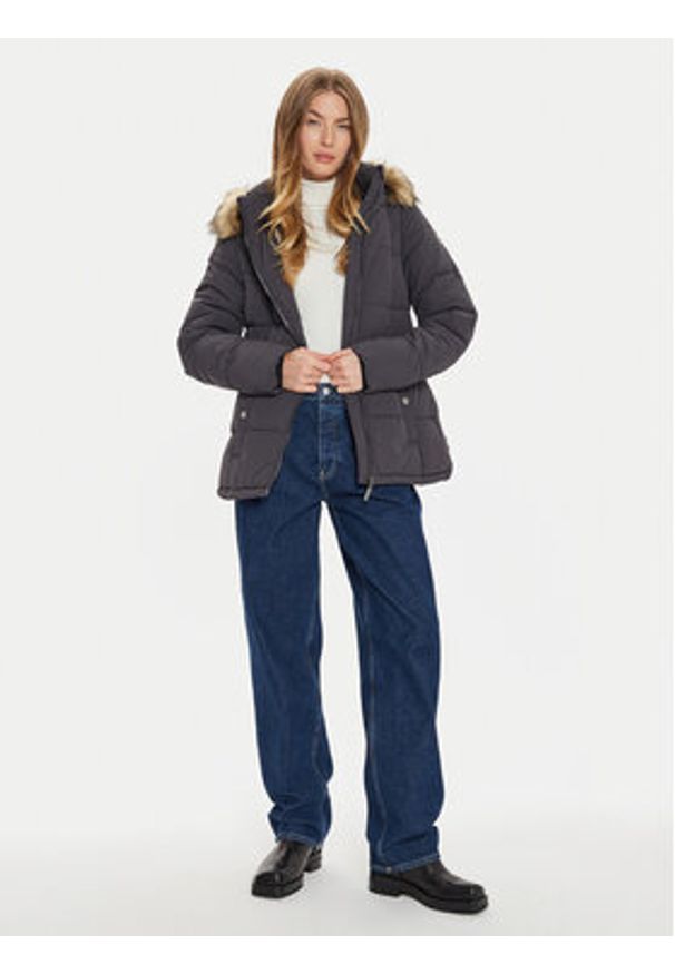 Fransa Kurtka zimowa Marna 20613795 Czarny Regular Fit. Kolor: czarny. Materiał: syntetyk. Sezon: zima