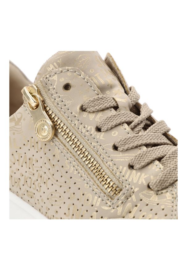 Półbuty damskie Rieker, antistress na platformie z dziurkami sznurowane i na zamek, beżowe, N1316-90. Okazja: na co dzień. Zapięcie: zamek. Kolor: beżowy. Materiał: jeans. Szerokość cholewki: normalna. Obcas: na platformie