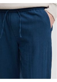 Casual Friday Spodnie materiałowe 20504738 Granatowy Regular Fit. Okazja: na co dzień. Kolor: niebieski. Materiał: bawełna, len, materiał. Styl: casual #5