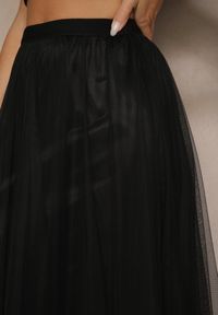 Renee - Czarna Rozkloszowana Spódnica Tiulowa Fenadelia. Okazja: na co dzień. Kolor: czarny. Materiał: tiul. Sezon: wiosna. Styl: sportowy, elegancki, casual