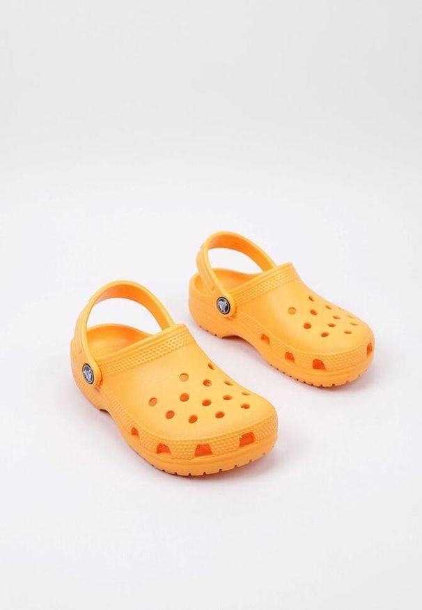 Buty do chodzenia dla dzieci Crocs Classic. Kolor: pomarańczowy. Materiał: materiał, syntetyk