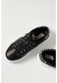 Karl Lagerfeld - Buty skórzane. Nosek buta: okrągły. Zapięcie: sznurówki. Kolor: czarny. Materiał: skóra. Szerokość cholewki: normalna. Obcas: na obcasie. Wysokość obcasa: średni #5