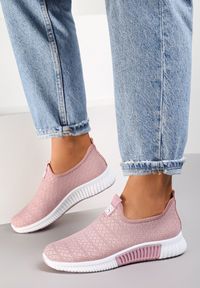 Renee - Różowe Buty Sportowe Daemnessa. Zapięcie: bez zapięcia. Kolor: różowy. Materiał: jeans, dresówka, materiał. Szerokość cholewki: normalna. Wzór: jednolity