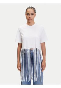 only - ONLY T-Shirt Zinna 15325262 Biały Regular Fit. Kolor: biały. Materiał: bawełna