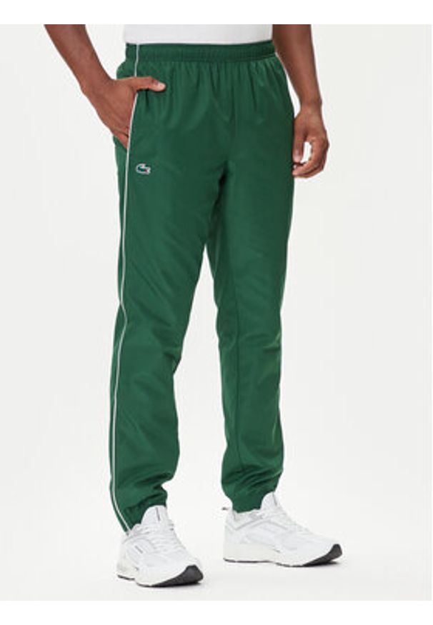 Lacoste Dres WH4757 Zielony Regular Fit. Kolor: zielony. Materiał: syntetyk