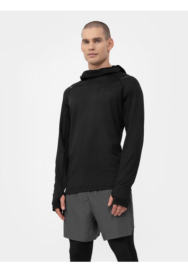 4f - Bluza do biegania nierozpinana z kapturem męska. Typ kołnierza: kaptur. Kolor: czarny. Materiał: dzianina, materiał, włókno. Długość rękawa: raglanowy rękaw. Sport: bieganie