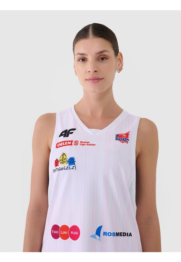 4f - 4F Koszulka meczowa replika domowa z sezonu 2024/25 damska 4F x KS Bydgoszcz - multikolor XXL. Typ kołnierza: dekolt w serek. Kolor: wielokolorowy. Materiał: dzianina, włókno, materiał, syntetyk. Wzór: nadruk, ze splotem, gładki, geometria, paski. Sport: koszykówka, fitness