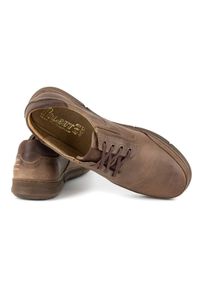 Polbut Buty męskie casual J55 brązowe. Okazja: na co dzień. Kolor: brązowy. Materiał: jeans, skóra. Sezon: jesień, wiosna. Styl: casual #4