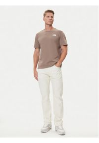 The North Face T-Shirt Redbox NF0A87NP Beżowy Regular Fit. Kolor: beżowy. Materiał: bawełna #4