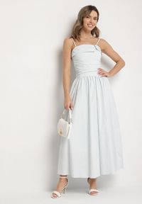 Born2be - Jasnoniebieska Wiskozowa Sukienka z Bawełną z Zakładką Atenavia. Okazja: na co dzień. Kolor: niebieski. Materiał: bawełna, wiskoza. Długość rękawa: na ramiączkach. Typ sukienki: proste. Styl: klasyczny, casual, elegancki #3