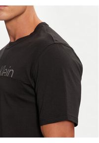 Calvin Klein Performance T-Shirt 00GMF4K142 Czarny Regular Fit. Kolor: czarny. Materiał: bawełna #4