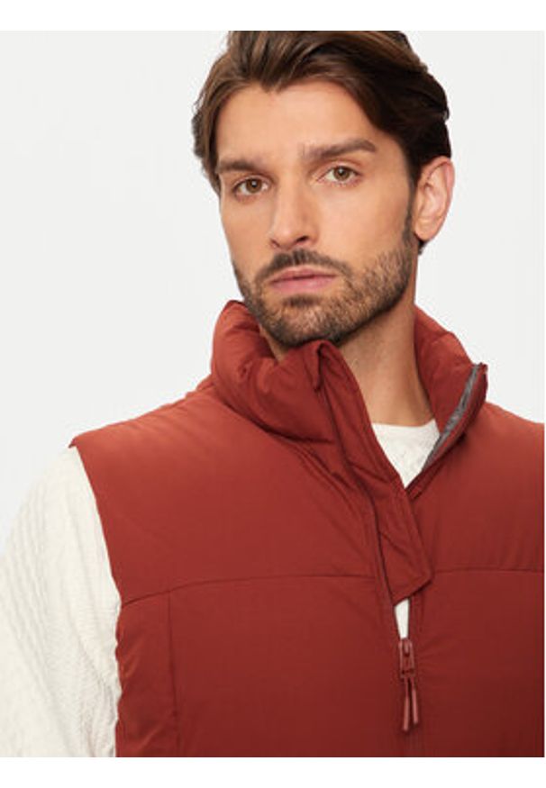 Jack & Jones - Jack&Jones Kamizelka Vesterbro 12260442 Brązowy Regular Fit. Kolor: brązowy. Materiał: syntetyk